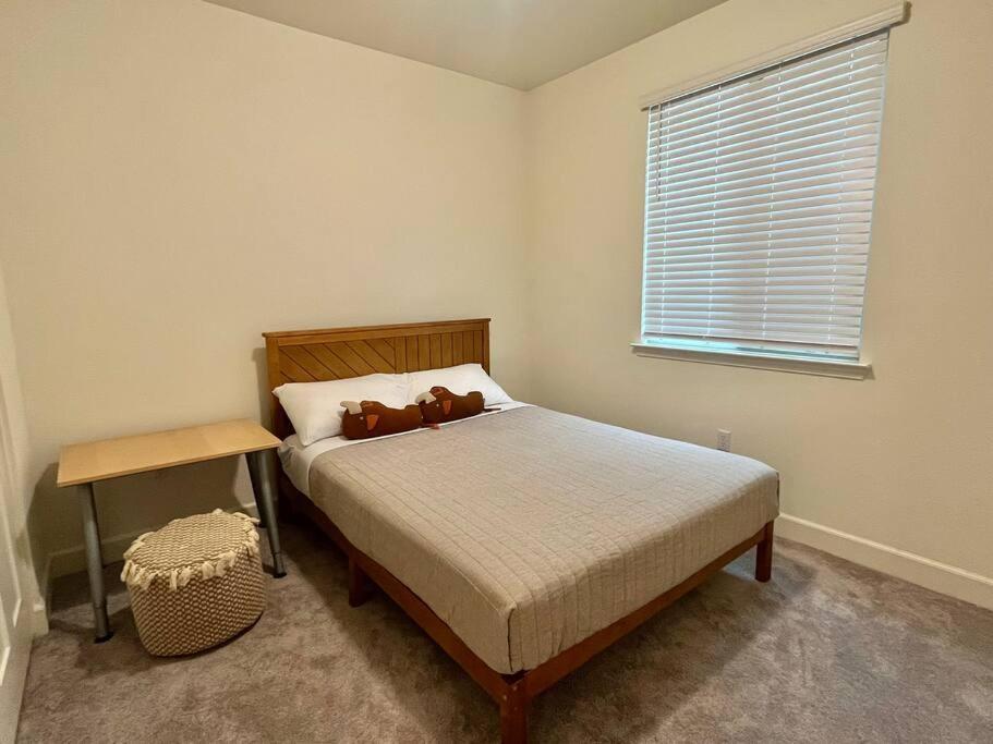 Brand-New, Beautiful & Stylish Home In Sacramento! Экстерьер фото